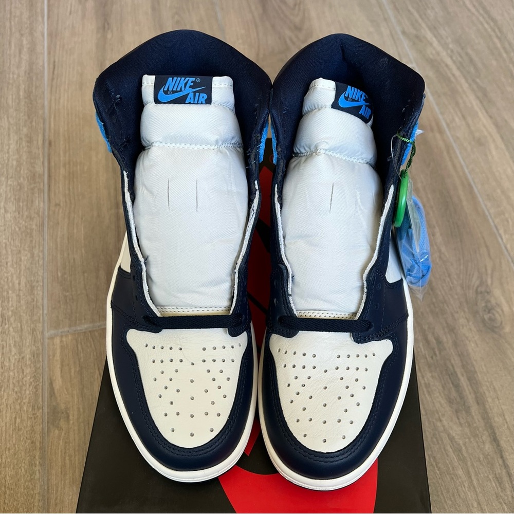 Air Jordan 1 Retro High Obsidian UNC - Picture 5 of 10